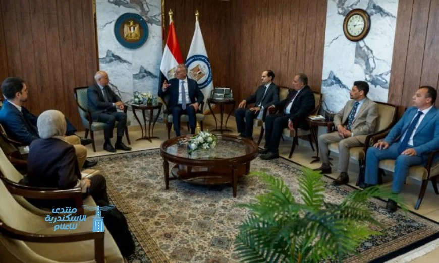 وزير البترول يكشف عن اهتمام شركة توتال الفرنسية بالبحث عن الغاز في منطقة غرب المتوسط