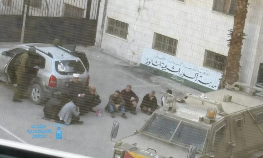 قوات الاحتلال الإسرائيلي تعتقل حاتم البكري وزير الأوقاف الفلسطيني السابق