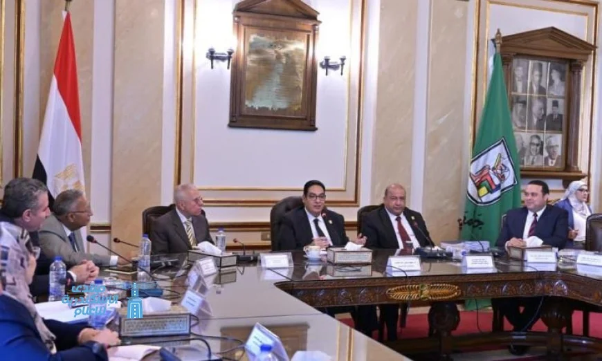 د. عبدالصادق يشدد على ضرورة تطوير برامج أكاديمية جديدة تلبي احتياجات سوق العمل