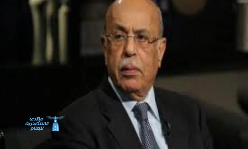 تسمية القاعة الرئيسية بمركز مؤتمرات جامعة القاهرة باسم مفيد شهاب