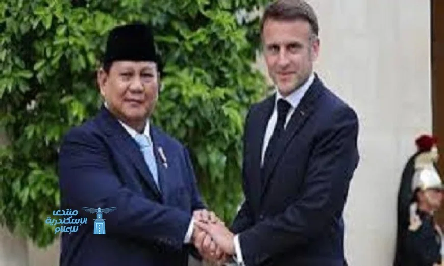 الرئيسان الفرنسي والإندونيسي يتباحثان في قصر الإليزيه لتعزيز التعاون الاستراتيجي بين البلدين