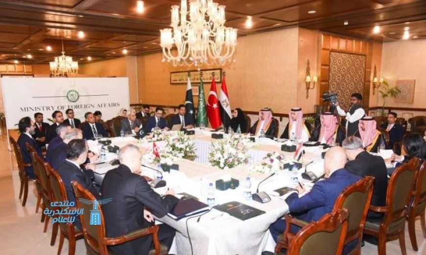 مساعد وزير الخارجية للتخطيط السياسي يشارك في اجتماع قادة الدول في إسلام آباد