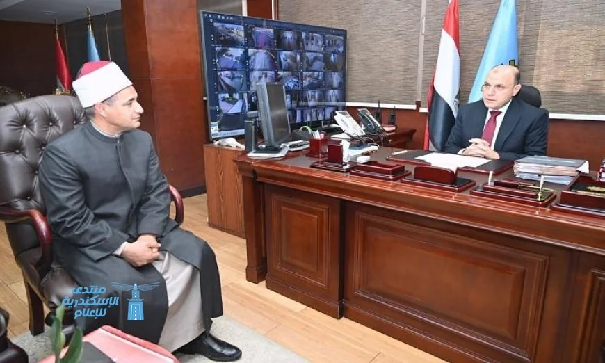 محافظ الغربية يعقد اجتماعاً مع وكيل وزارة الأوقاف ورئيس المنطقة الأزهرية ووكيل التضامن لبحث المشاريع المشتركة