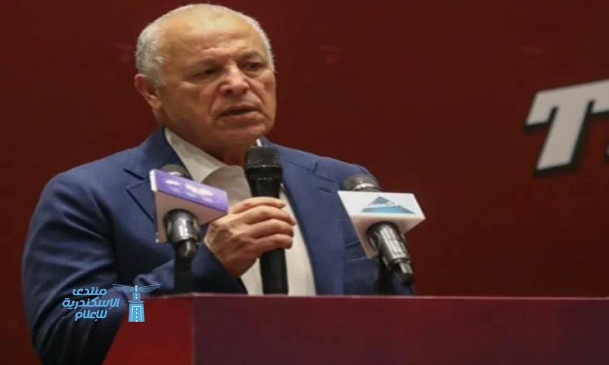 أبوريدة يعبّر عن تفاؤله بمستقبل جيل الحكام الجديد ويؤكد أن تحقيق العدالة من أبرز أهدافهم