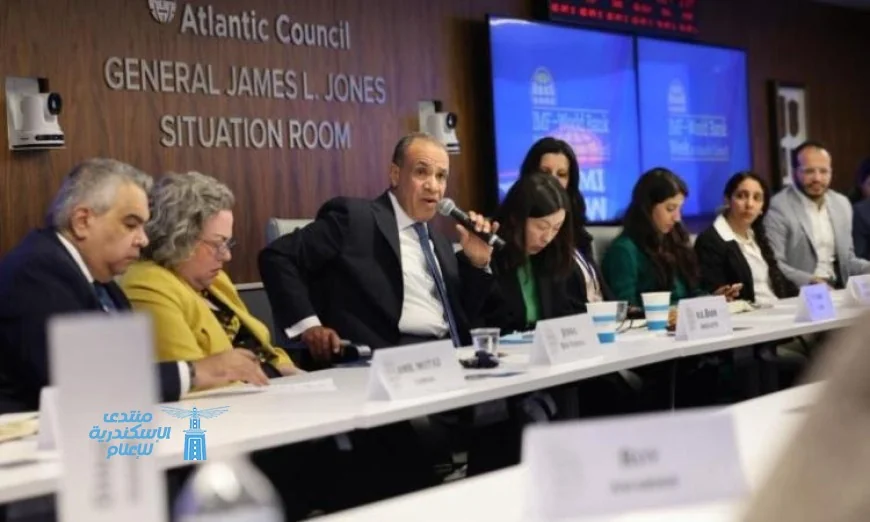 وزير الخارجية يناقش جهود مصر الفعالة في تعزيز الأمن بالشرق الأوسط