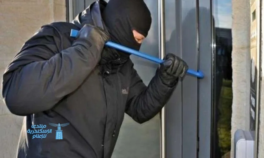 القبض على عصابة متخصصة في سرقة الشقق السكنية في الإسكندرية