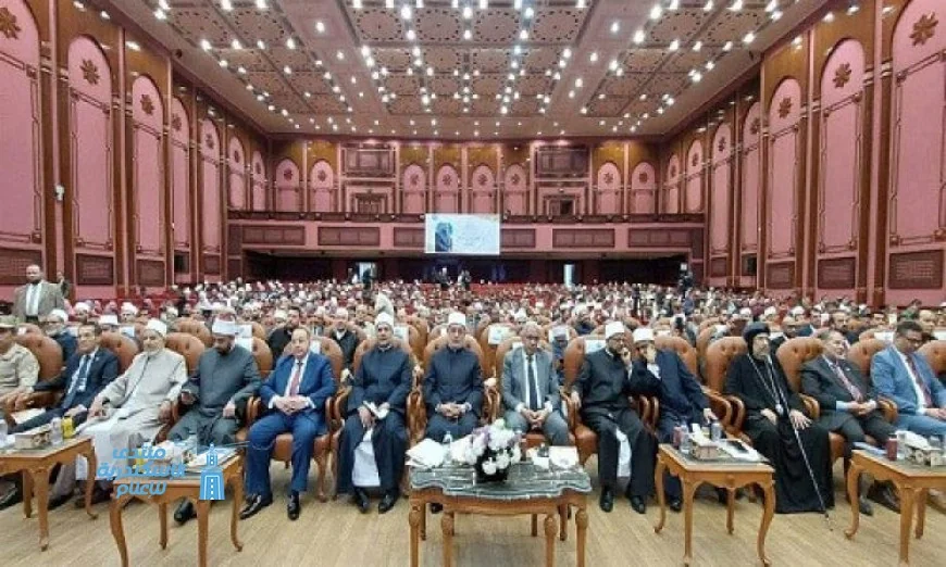 المؤتمر الدولي الخامس لكلية الدعوة الإسلامية يدعو لتحديث المناهج التعليمية من أجل بناء الإنسان