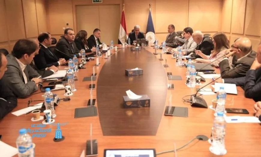 اجتماع وزير السياحة لاستكشاف فرص تطوير السياحة النيلية وزيادة الفوائد الاقتصادية