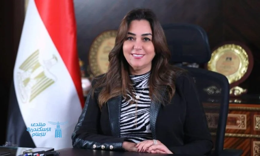 عوض تقدم التهاني لرئيس السيسي ورئيس الوزراء ووزير الدفاع بمناسبة تحرير سيناء