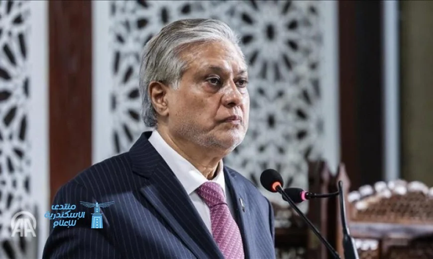 وزير خارجية باكستان يستقبل نظيره الإيراني ويعبر عن تطلعه لتعزيز السلام بين البلدين