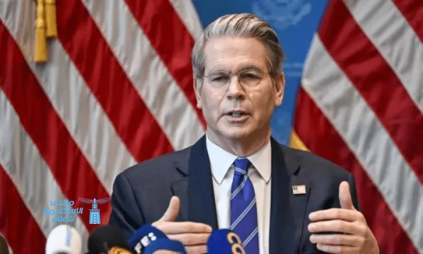 وزير الخارجية الأمريكي يؤكد عدم تجديد استثناءات النفط الإيراني والروسي