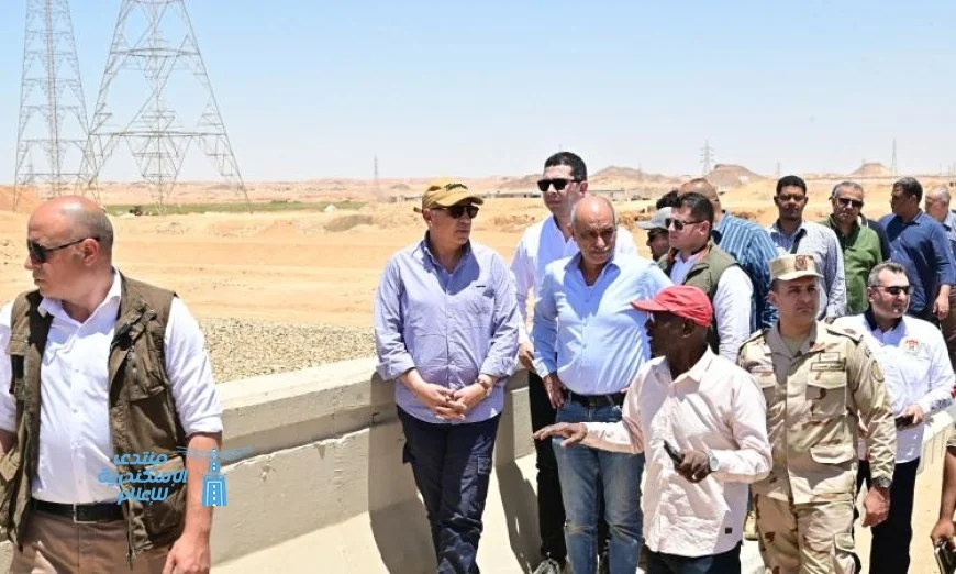 وزير الري يقوم بجولة تفقدية لمشروع تطوير خور وقناة مفيض توشكى لدعم كفاءة النظام المائي