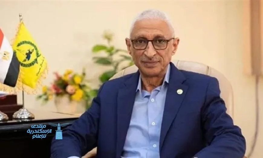 محافظ شمال سيناء يؤكد أن ذكرى تحرير سيناء تمثل عيداً لكل المصريين